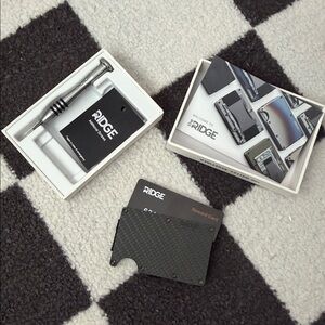 The Ridge Carbon Fiber Wallet + Money Clip 3K Weave - w/ Original Box